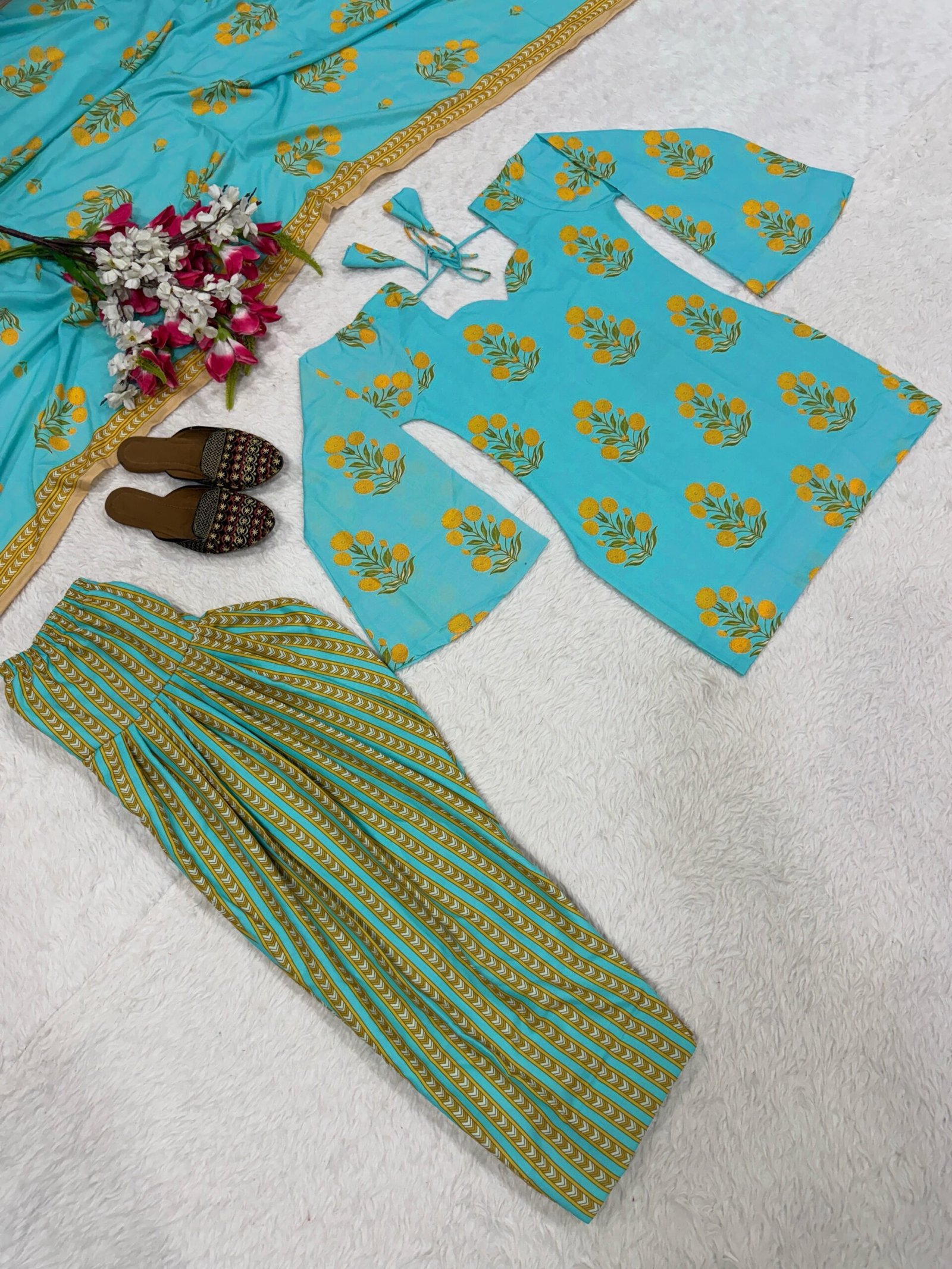 Aqua Blue Farshi salwar suit - Image 2
