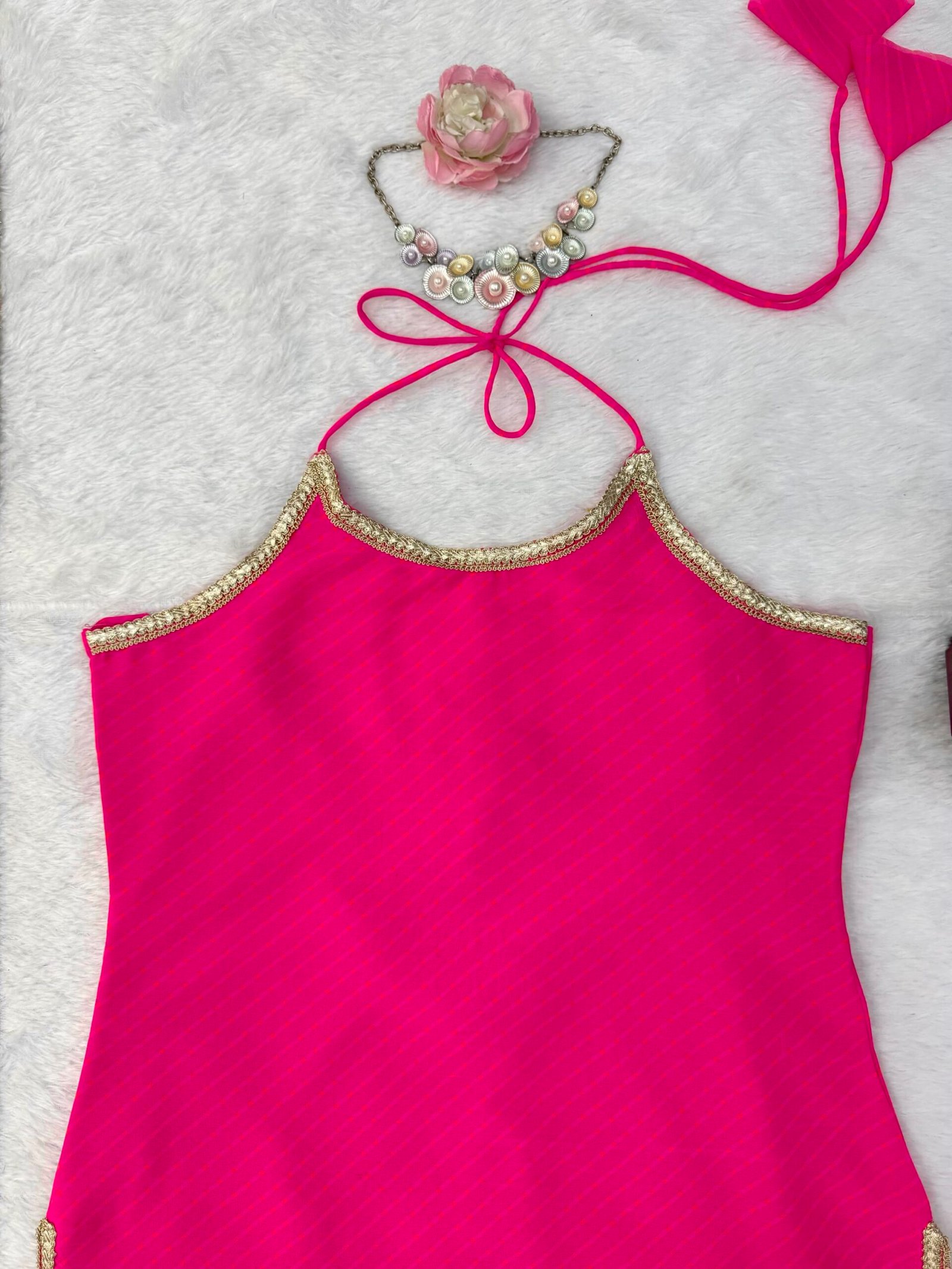 Gulnaar Grace - Image 5