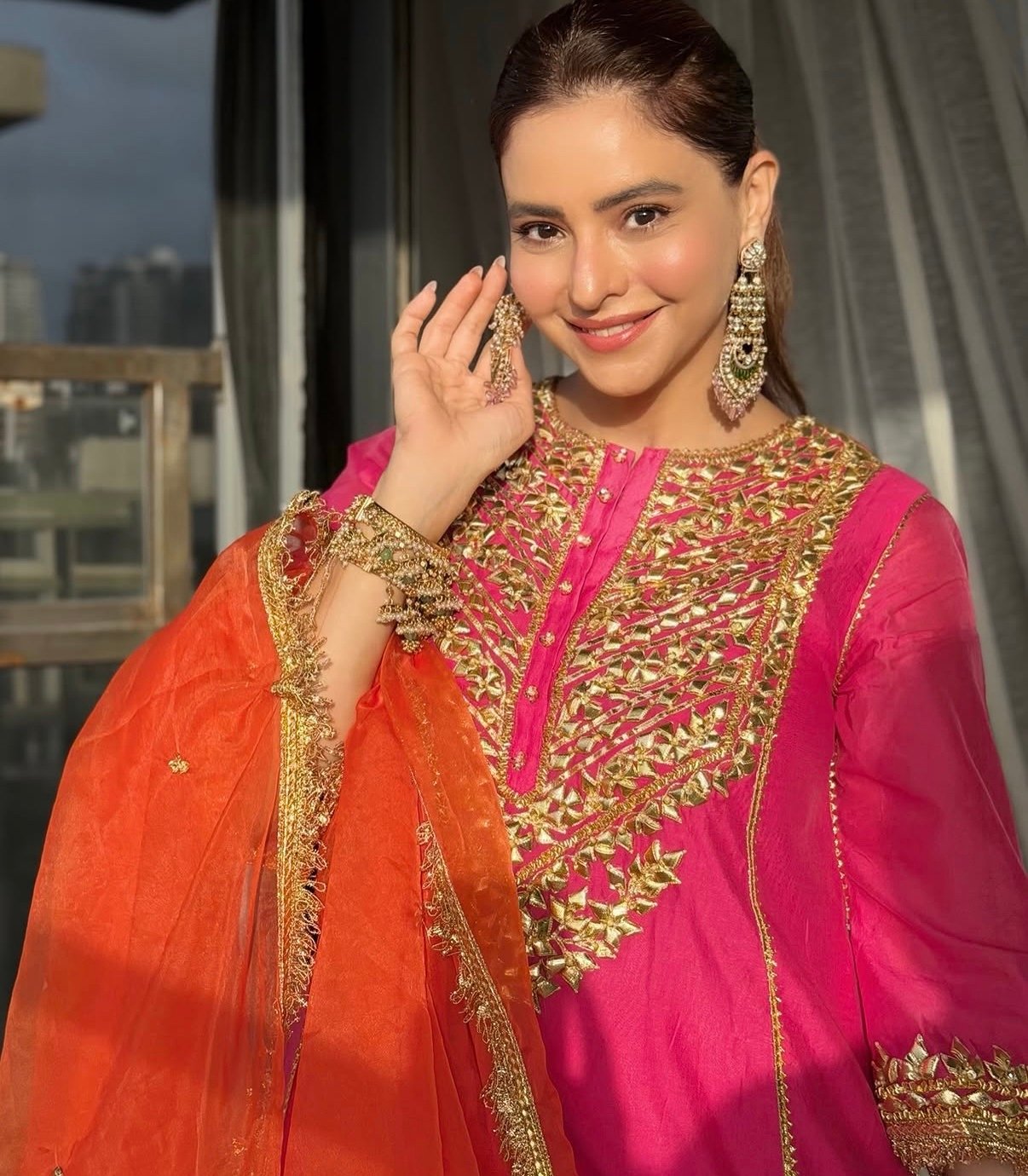 Range E Noor Suit - Image 2