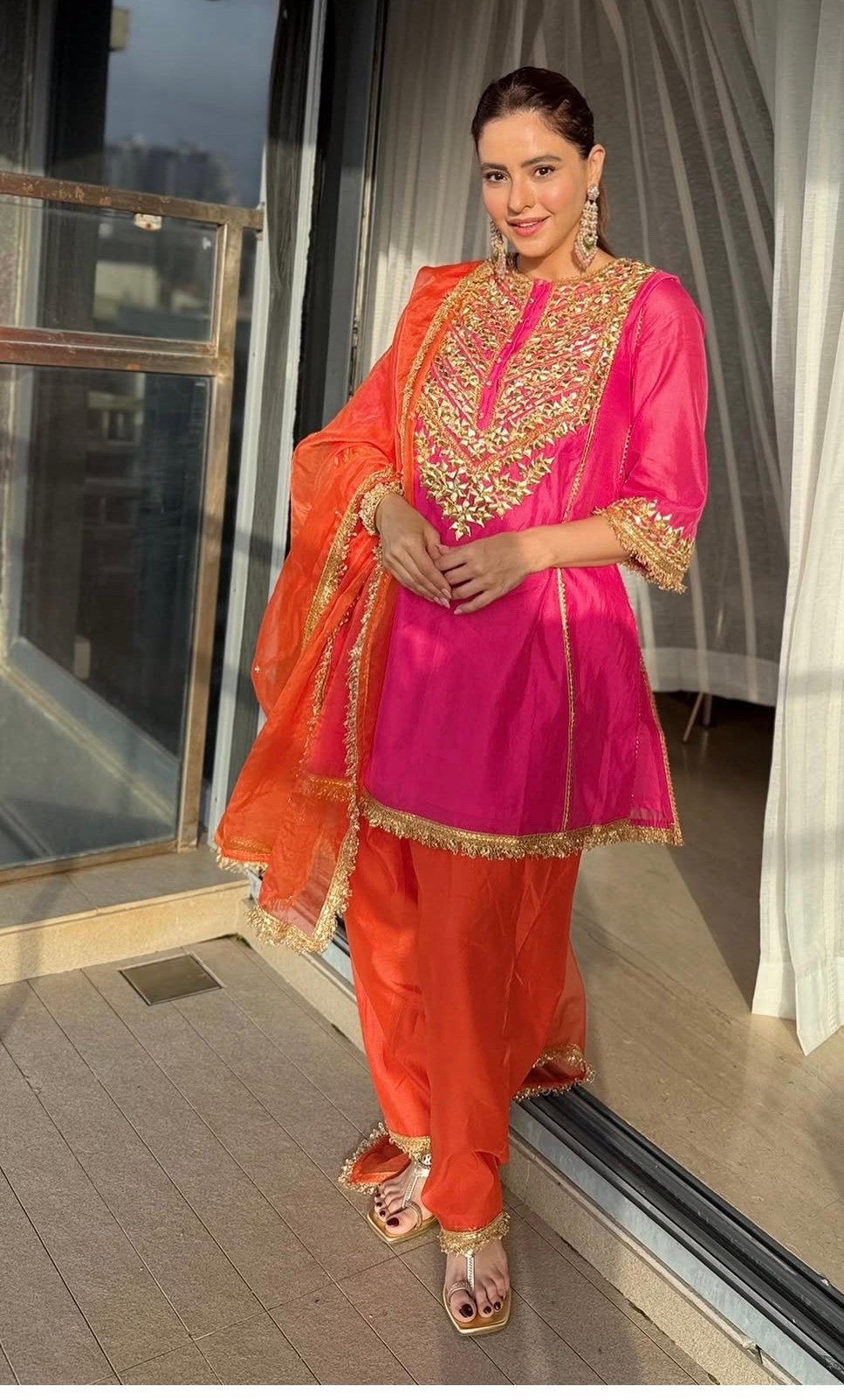 Range E Noor Suit - Image 5