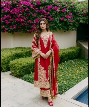 Suhaavi Suit  Set